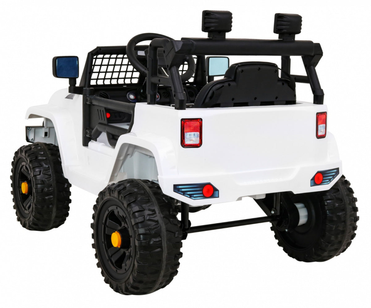 Jeep Dark Night White