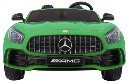 Mercedes-Benz GT R 4 × 4 obojen u zelenu boju