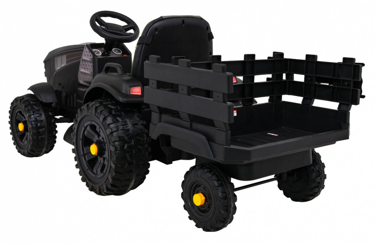 Traktor Titanium S Prikolicom | Crna