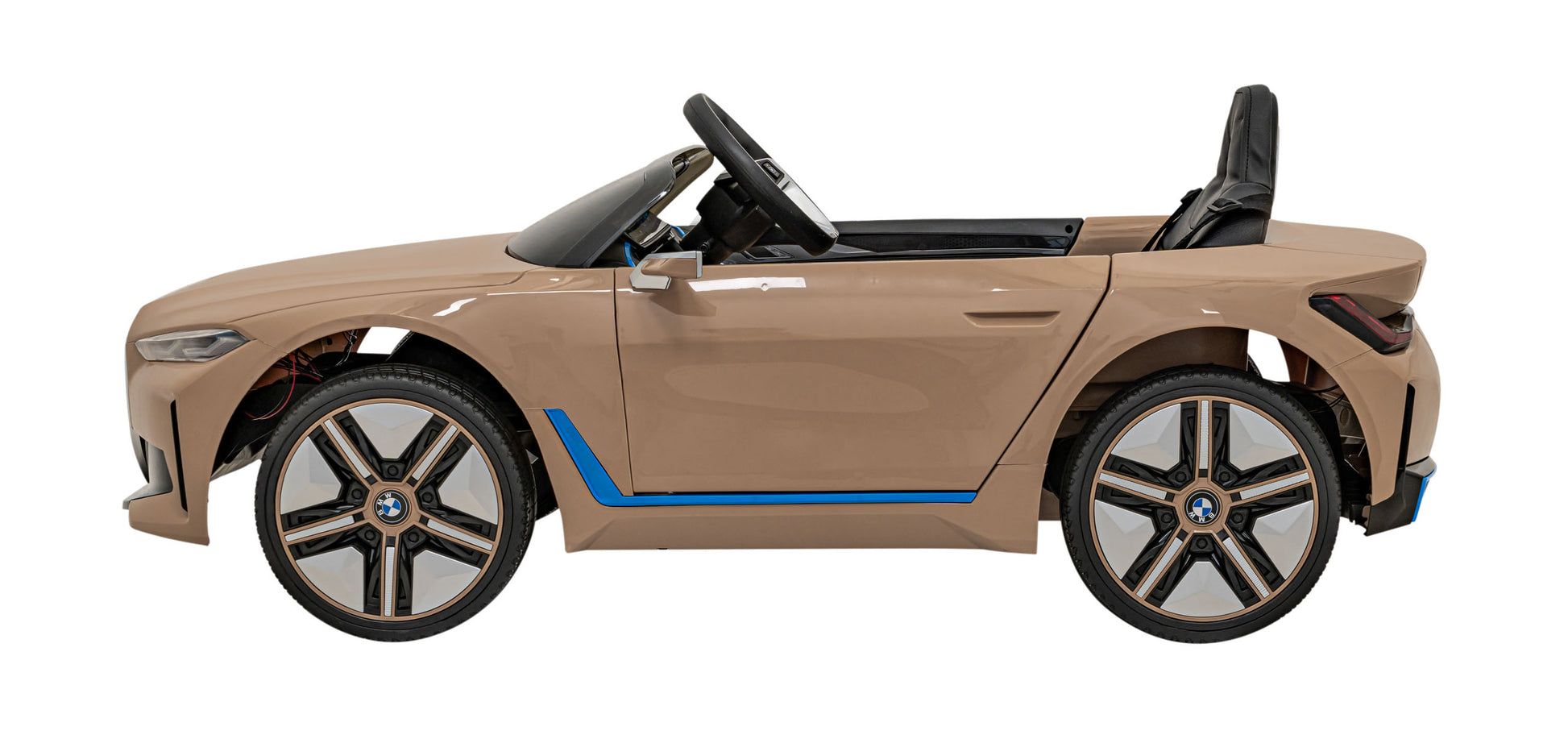 BMW I4 zlatni