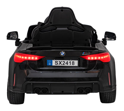 BMW M4 žute boje | Crna