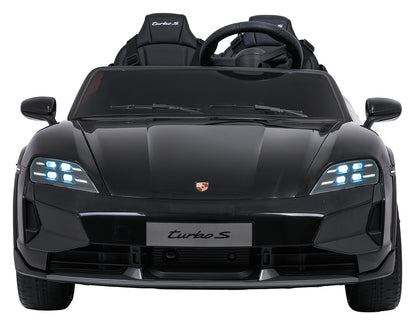 Porsche Taycan Turbo S crno